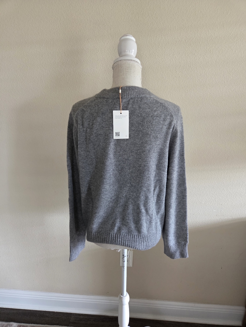 Quince Womens Mongolian Cashmere Oversized Crewneck Sweater Size Small NWT - Picture 4 of 11
